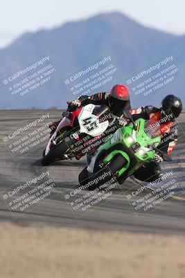 media/Nov-16-2025-Race Pace (Sun) [[8c5fa54630]]/Verified Riders/8-Turn 12 (120pm)/